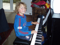 kind online in 7 stappen liedjes leren spelen op piano
